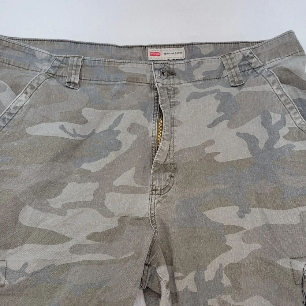 Wrangler Cargo Pants Mens 38x32 Green Camo Regular Taper Stretch Utility